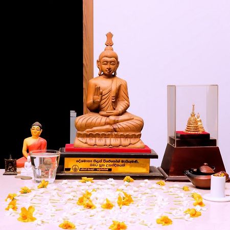 Kanola Luxury Hotel อนุราธปุระ ภายนอก รูปภาพ