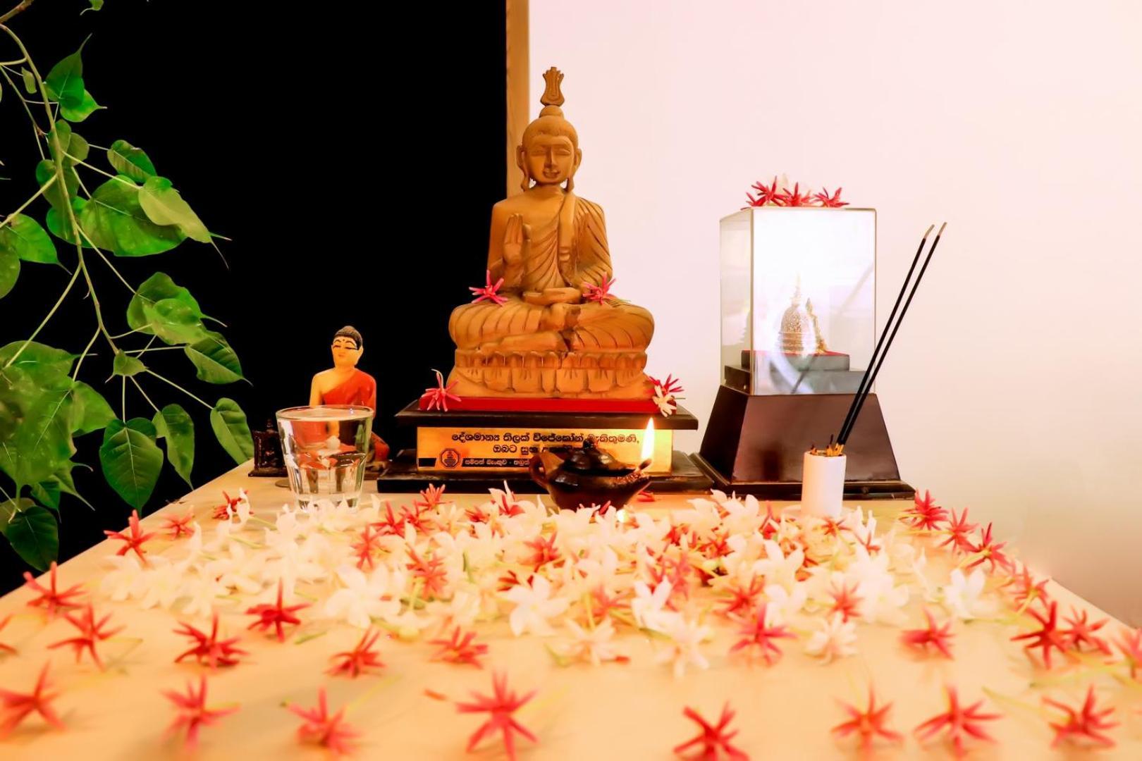 Kanola Luxury Hotel อนุราธปุระ ภายนอก รูปภาพ
