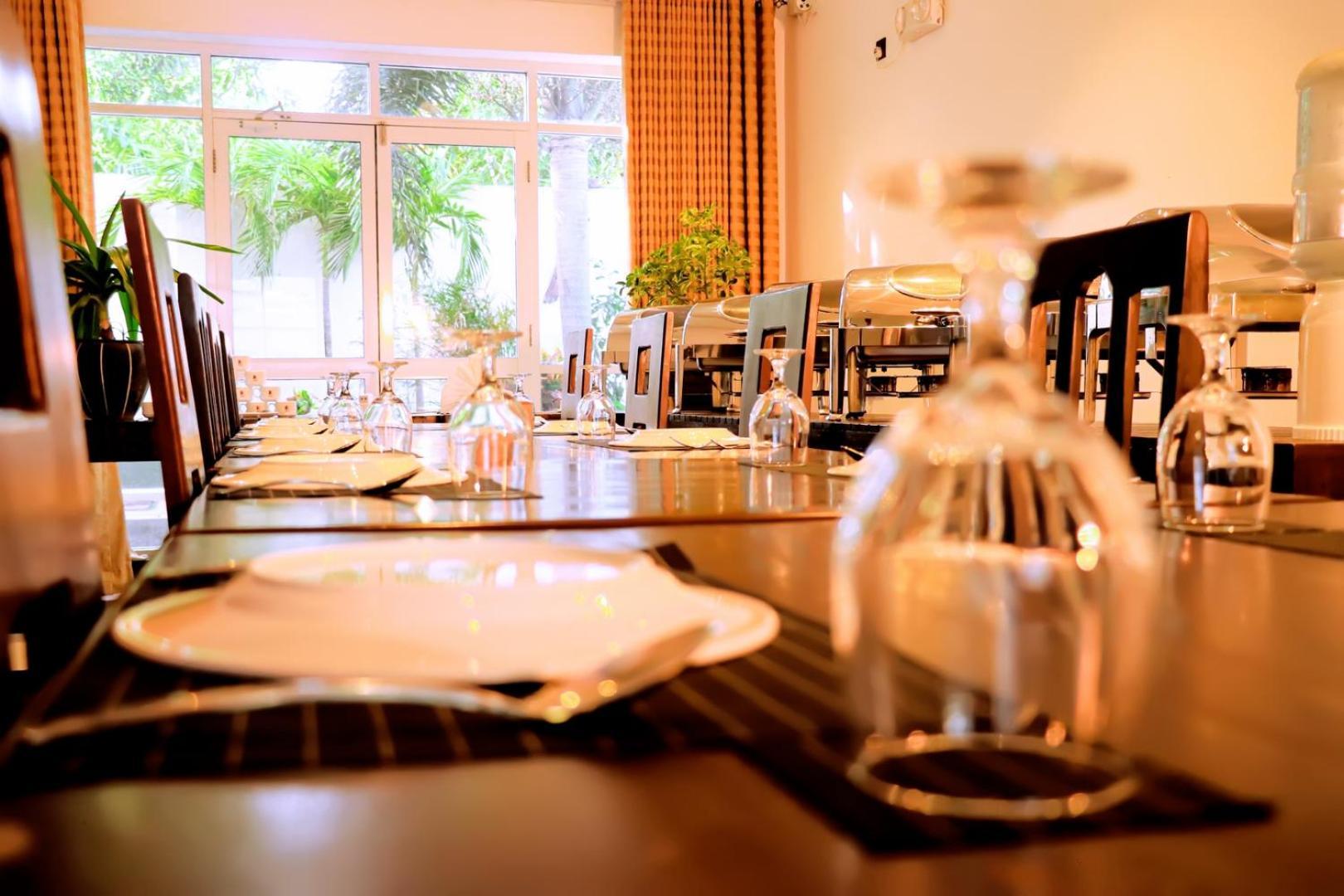 Kanola Luxury Hotel อนุราธปุระ ภายนอก รูปภาพ
