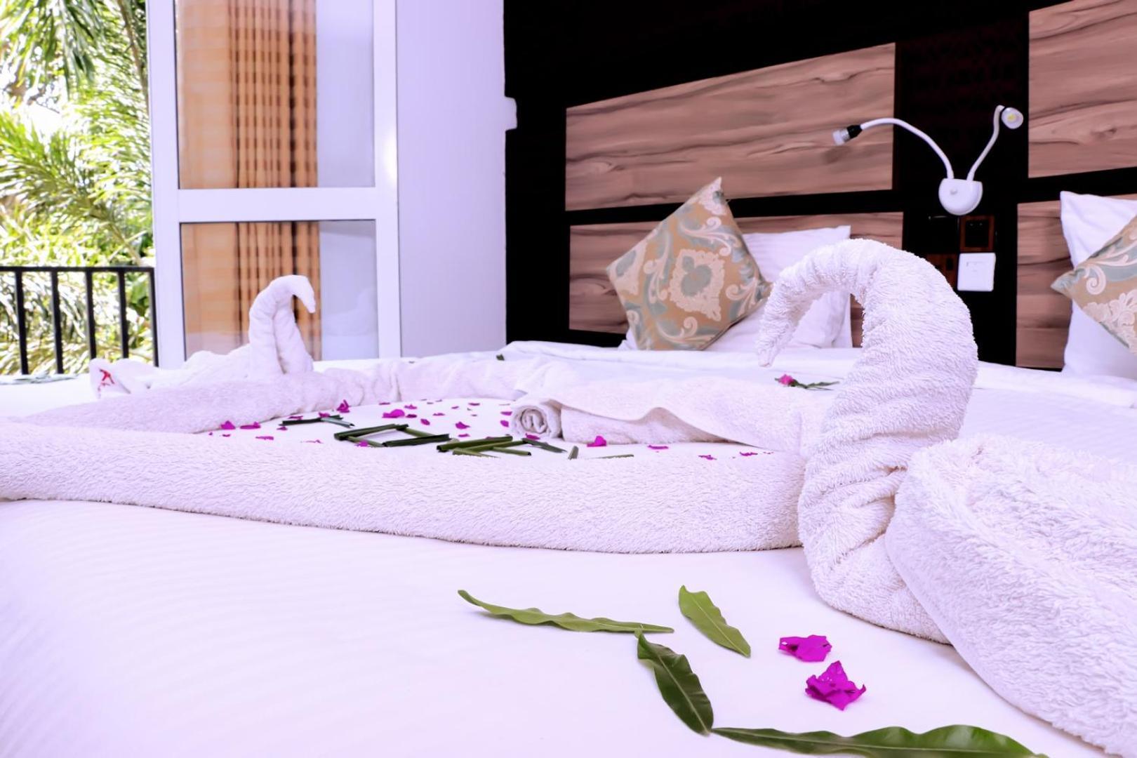 Kanola Luxury Hotel อนุราธปุระ ภายนอก รูปภาพ